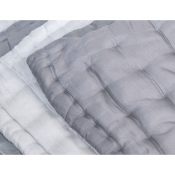 Silk quilt grey ivory